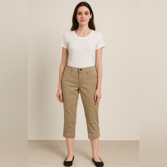 Outback Red khaki capris. Size 2. - Picture 1 of 5